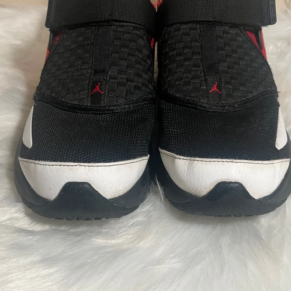 Jordan Black Red Sneakers